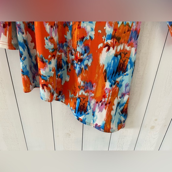 Asymmetrical Cold-Shoulder Blouse - Picture 5 of 5